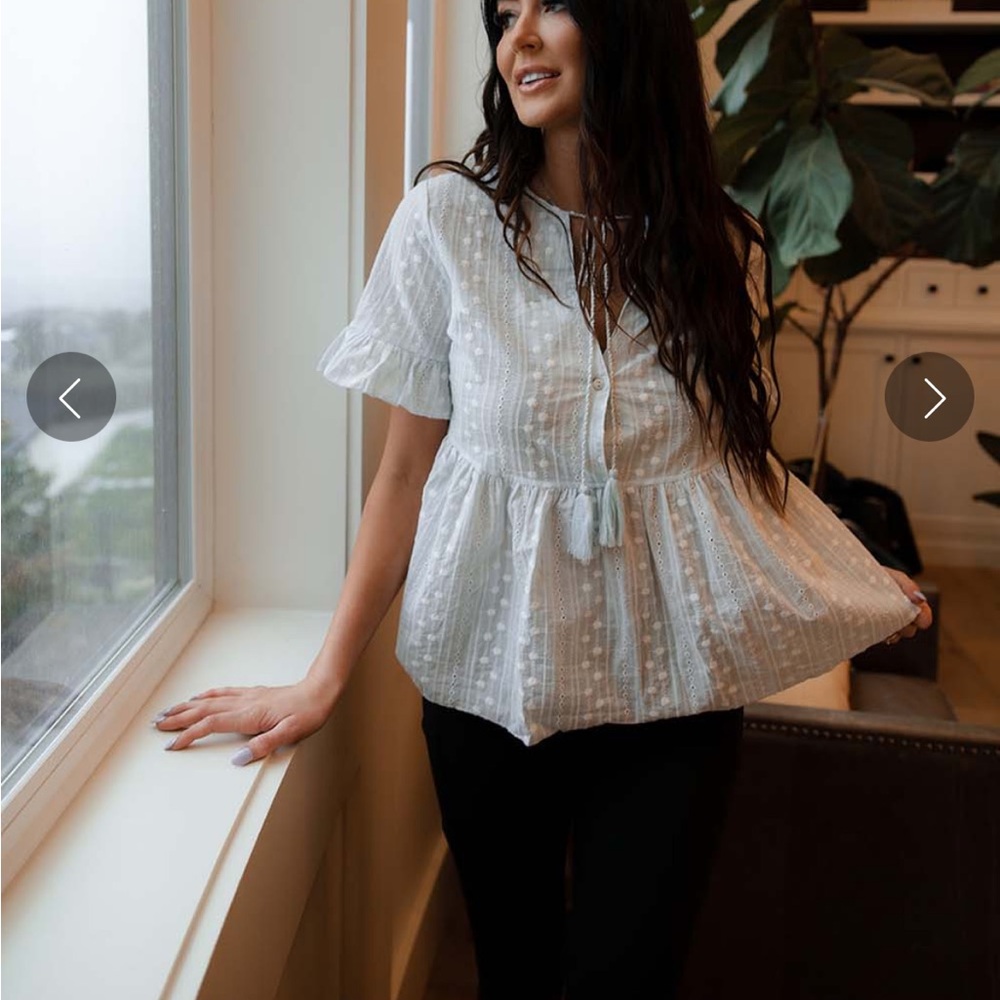 Mint Detailed Blouse with tassels low cut
